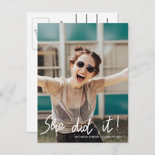 Sie hat das Graduierungsschreiben handschriftlich Ankündigungspostkarte (Vorne/Hinten)