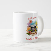 Sie hat den Graduierungsnamen gemacht Jumbo-Tasse (Vorderseite Rechts)