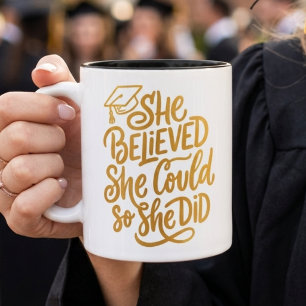 Sie hat es geschafft Abschlusszitat Absolvent/in d Zweifarbige Tasse