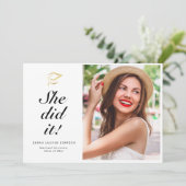 SIE HAT ES GETAN | Abschluss-Karte mit einfachem S Einladung (Stehend Vorderseite)