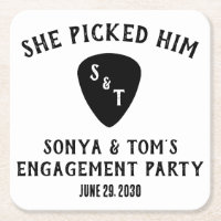 Sie hat ihn gewählt! Gitarren-Verlobungsparty