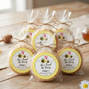 Sie hat ihr Honigbienen-Brautparty-Geschenk gefund Runder Aufkleber