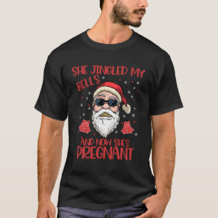 Sie hat meine Glocken gequetscht und jetzt hat sie T-Shirt