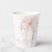 Sie heiratet Blush Bow Brautparty Pappbecher (Vorderseite)