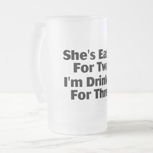 Sie isst für zwei mattglas bierglas (Vorderseite Links)