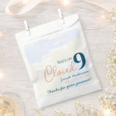 Sie ist auf Cloud 9 Elegant Texture Brautparty Geschenktütchen (Ausgeschnitten)