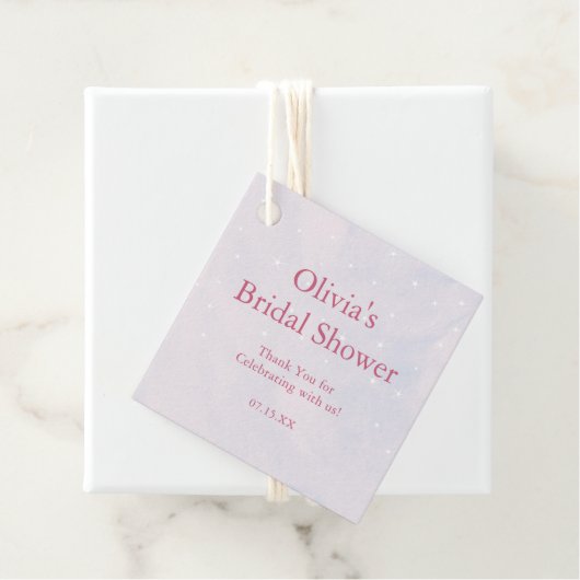 Sie ist auf Cloud 9 Pastel Dreamy Brautparty Geschenkanhänger (Beispiel)