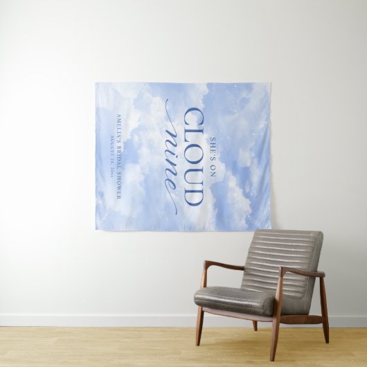 Sie ist auf Cloud Nine Blue Brautparty Wandteppich (Beispiel (Horizontal))