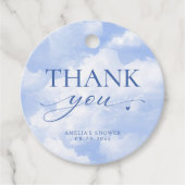 Sie ist auf Cloud Nine Blue Vielen Dank Geschenkanhänger (Vorderseite)