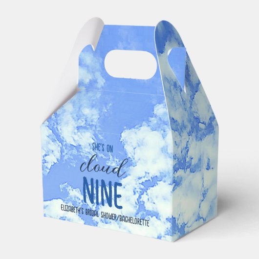 Sie ist auf Cloud Nine! Brautparty/Bachelorette Geschenkschachtel (Vorderseite)