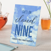 Sie ist auf Cloud Nine! Brautparty/Bachelorette Sockelschild (In Situ)