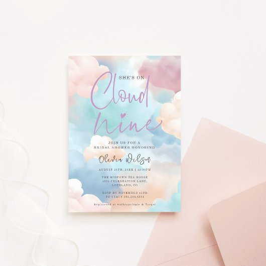 Sie ist auf Cloud Nine Pastellfarben Brautparty Einladung