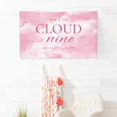 Sie ist auf Cloud Nine Pink Brautparty Banner (Insitu)