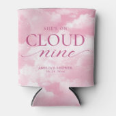Sie ist auf Cloud Nine Pink Brautparty Dosenkühler (Vorderseite)