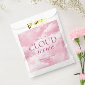 Sie ist auf Cloud Nine Pink Brautparty Geschenktütchen (Versiegelt)