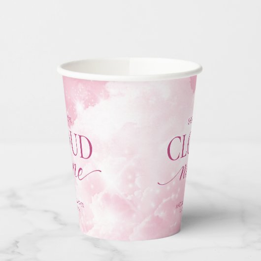 Sie ist auf Cloud Nine Pink Brautparty Pappbecher (Links)