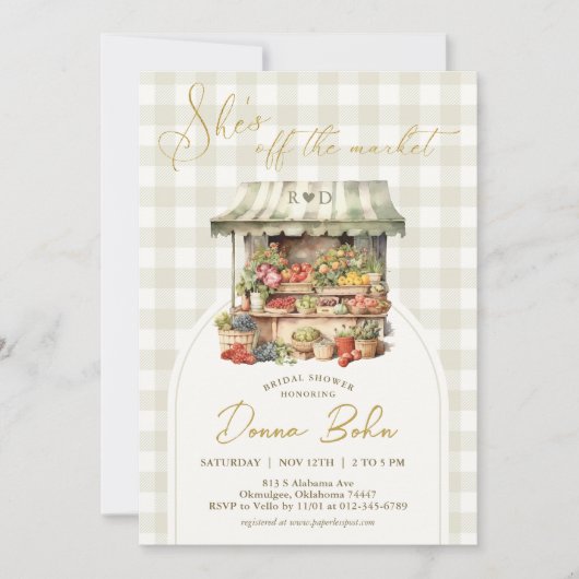 Sie ist außerhalb des Market Gingham Brautparty In Einladung (Vorderseite)