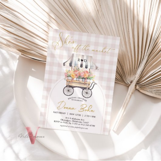 Sie ist außerhalb des Market Gingham Brautparty In Einladung