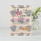 Sie ist bereit, den Shots Nursing Abschluss zu nen Einladung (Stehend Vorderseite)
