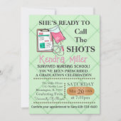 Sie ist bereit, den Shots Nursing Abschluss zu nen Einladung (Vorderseite)