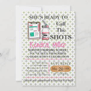 Sie ist bereit, den Shots Nursing Abschluss zu nen Einladung