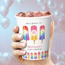 Sie ist bereit zum Pop der Kinderdusche Pappbecher