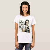 Sie ist der Cheffrauentag T-Shirt (Vorne ganz)
