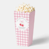 Sie ist die Cherry auf der rosa Bow Babydusche Geschenkschachtel (Geplatzt)