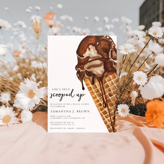 Sie ist ein Brautparty Einladung