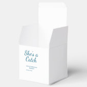 Sie ist ein Fang Junggesellinnen-Wochenende-Name b Geschenkschachtel (Geöffnet)