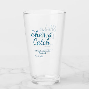 Sie ist ein Fang Junggesellinnen-Wochenende-Name b Glas