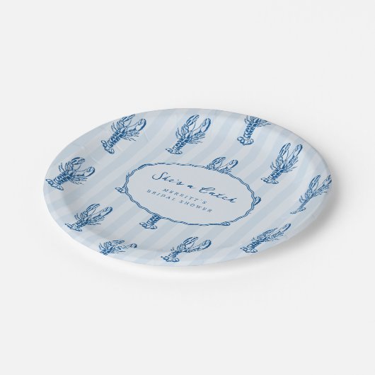 Sie ist ein Haken | Summer Hummer Brautparty Pappteller (Schrägansicht)