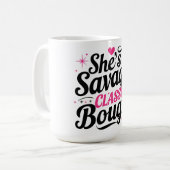 Sie ist ein sparsames, kluges Bougie - Sassy Zitat Kaffeetasse (Vorderseite Links)