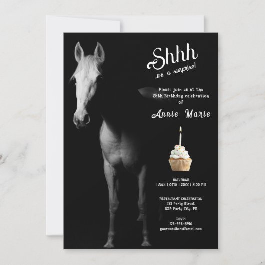 Sie ist ein überraschendes Pferd sie zum Geburtsta Einladung (Vorderseite)
