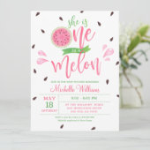Sie ist eine in einer Melon Baby Shower Einladung (Stehend Vorderseite)