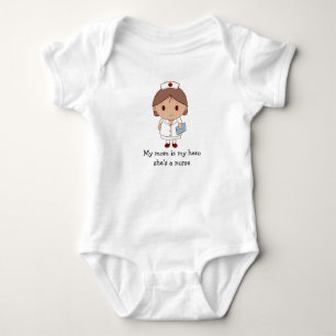 Sie ist eine Krankenschwester Baby Strampler