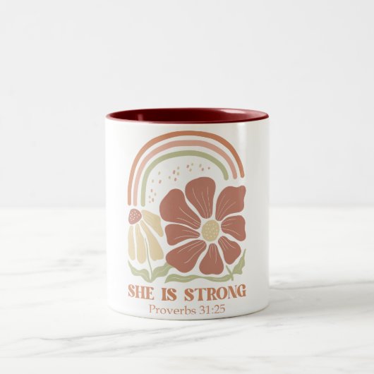 Sie ist eine starke Bibelverse Zweifarbige Tasse (Mittel)