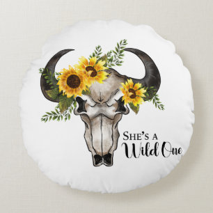 "Sie ist eine Wilde" mit Schädel/Sonnenblumen Rundes Kissen