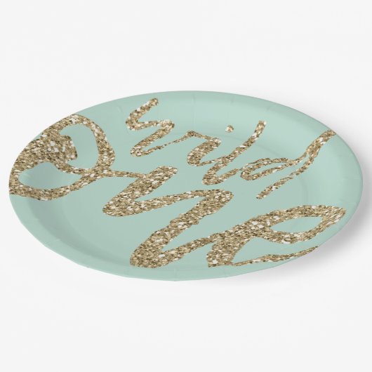 Sie ist eine wilde pappteller (Schrägansicht)