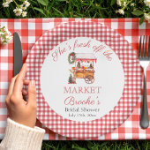 Sie ist frisch vom Brautparty der Weihnachtsfeier Pappteller