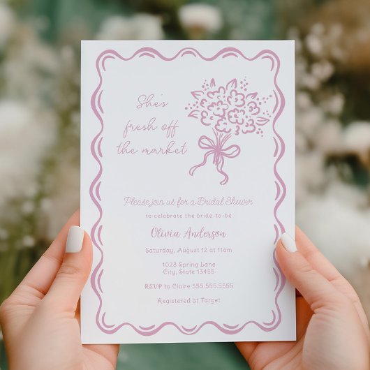 Sie ist frisch vom Brautparty des Marktes Einladung