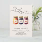 Sie ist frisch vom Obst-Brautparty Einladung (Stehend Vorderseite)