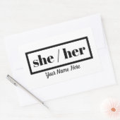 Sie ist Gerahmt Rechteckiger Aufkleber (Umschlag)