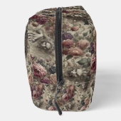 Sie ist Got Claws - Gothic Floral Grotesque Waschbeutel (Rechts)