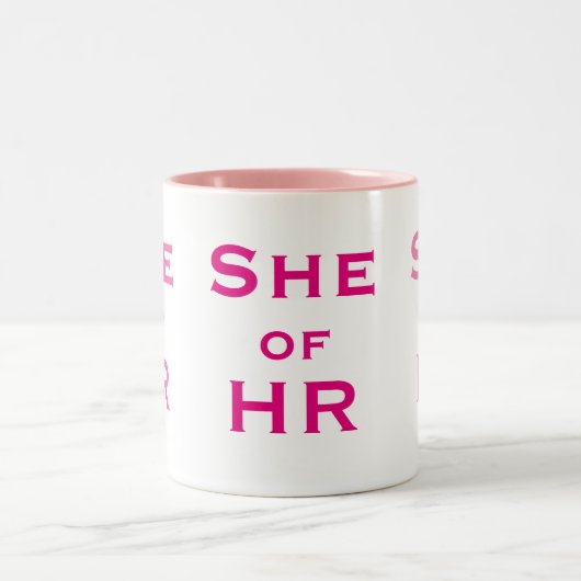 Sie ist Hundefrau von Weiblichen und Weiblichen Pe Zweifarbige Tasse (Mittel)