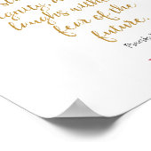 Sie ist in den Sprichwörtern Stärke und Würde bekl Poster (Ecke)