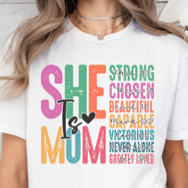 Sie ist Mama, Christlich Verses Muttertagsfrau T - T-Shirt