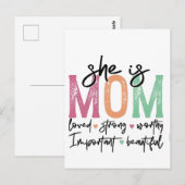 Sie ist Mama: Loved, Strong, Worthy, Importy, Beau Postkarte (Vorne/Hinten)