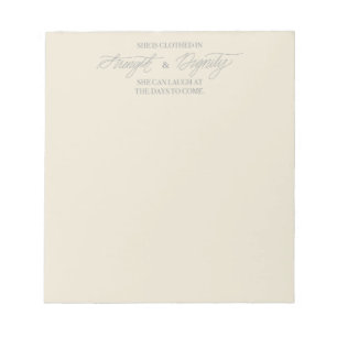 Sie ist mit Festigkeit und Würde Notepad bekleide Notizblock