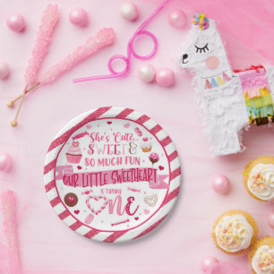 Sie ist Niedlich, dass sie Sweet & so viel Spaß Sw Pappteller